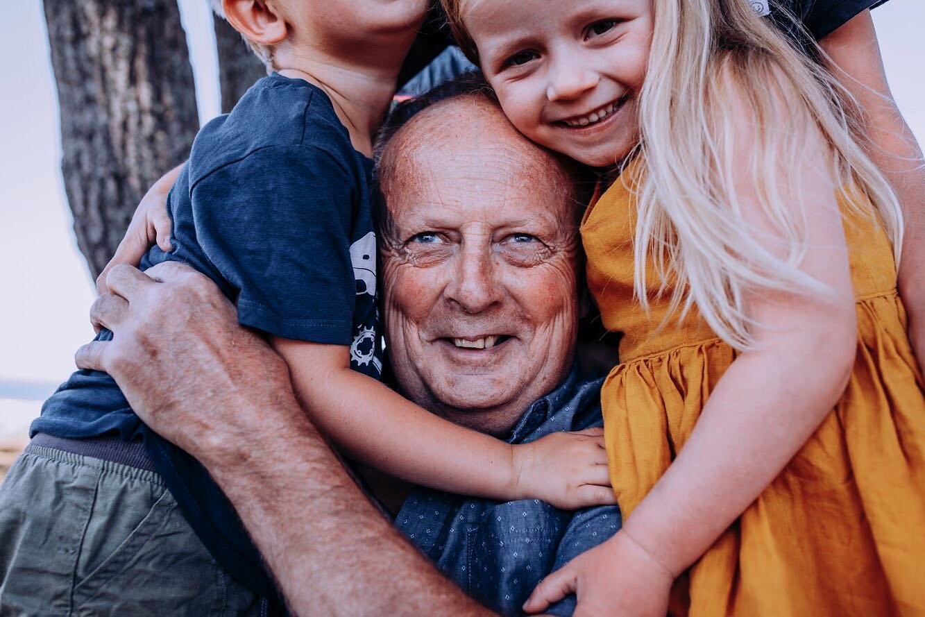 Grandad getting the love!! 

March/April dates out today! 

#minishoot #taurangafamilyphotographer #springshoot #hamiltonminishoot #waikatophotographer #hamiltonphotographer #familyandportrait #weddingphotographer #waikatoweddingphotographer