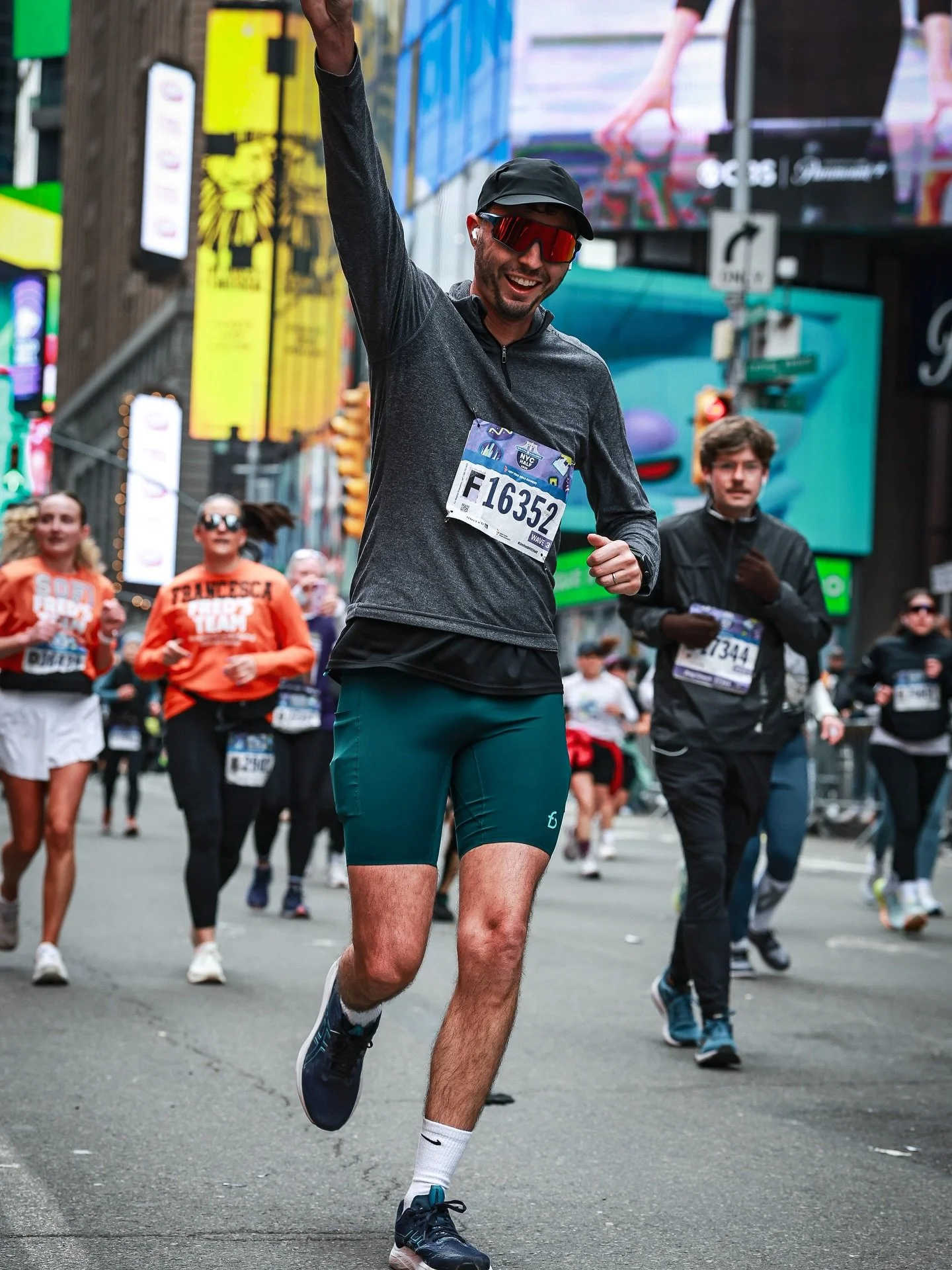 NYC Half Marathon!

This particular race has been a goal of mine since I started running a couple years ago. 

I have never been a runner - but a few years ago I decided that maybe I should not just say I hate something without really trying it.  It&