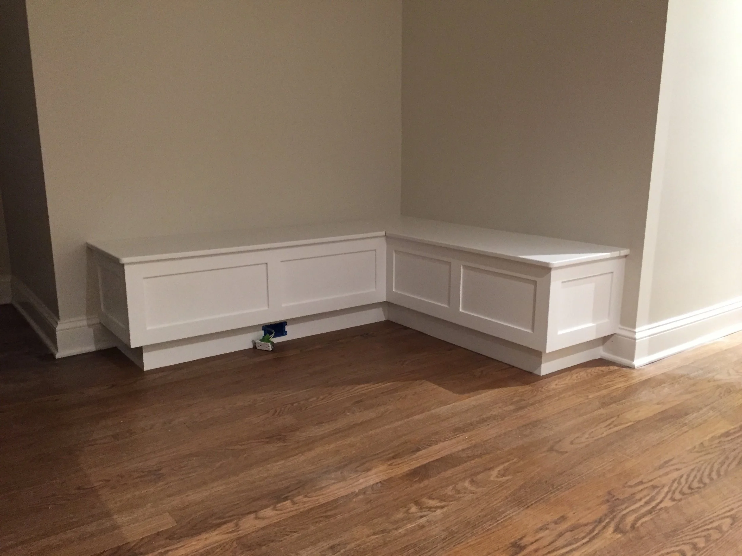 Banquette for entryway