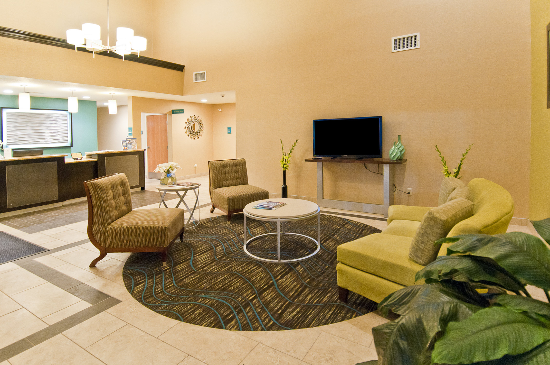 lobby2.jpg