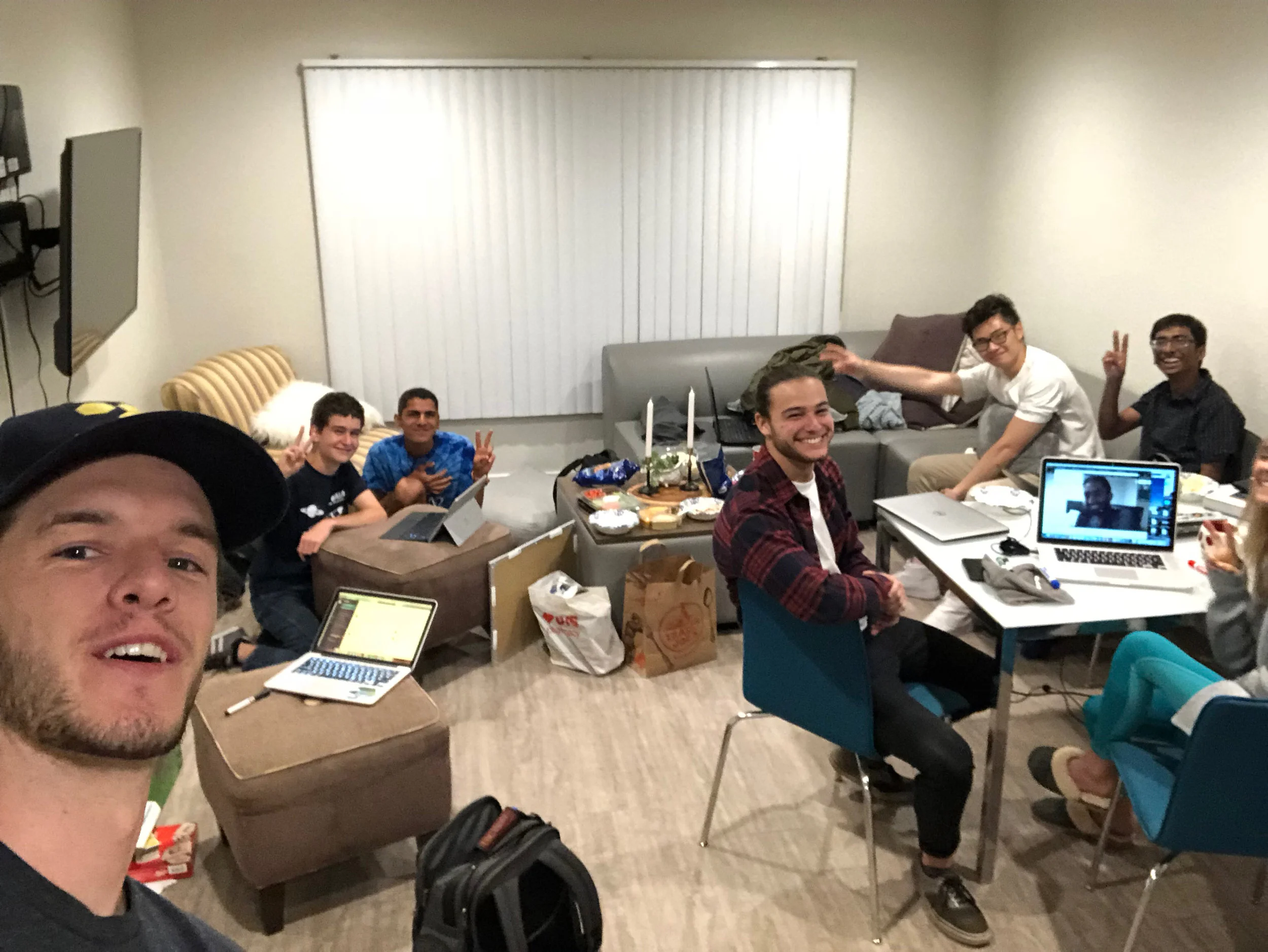 在我们的团队里控制了他们的能力