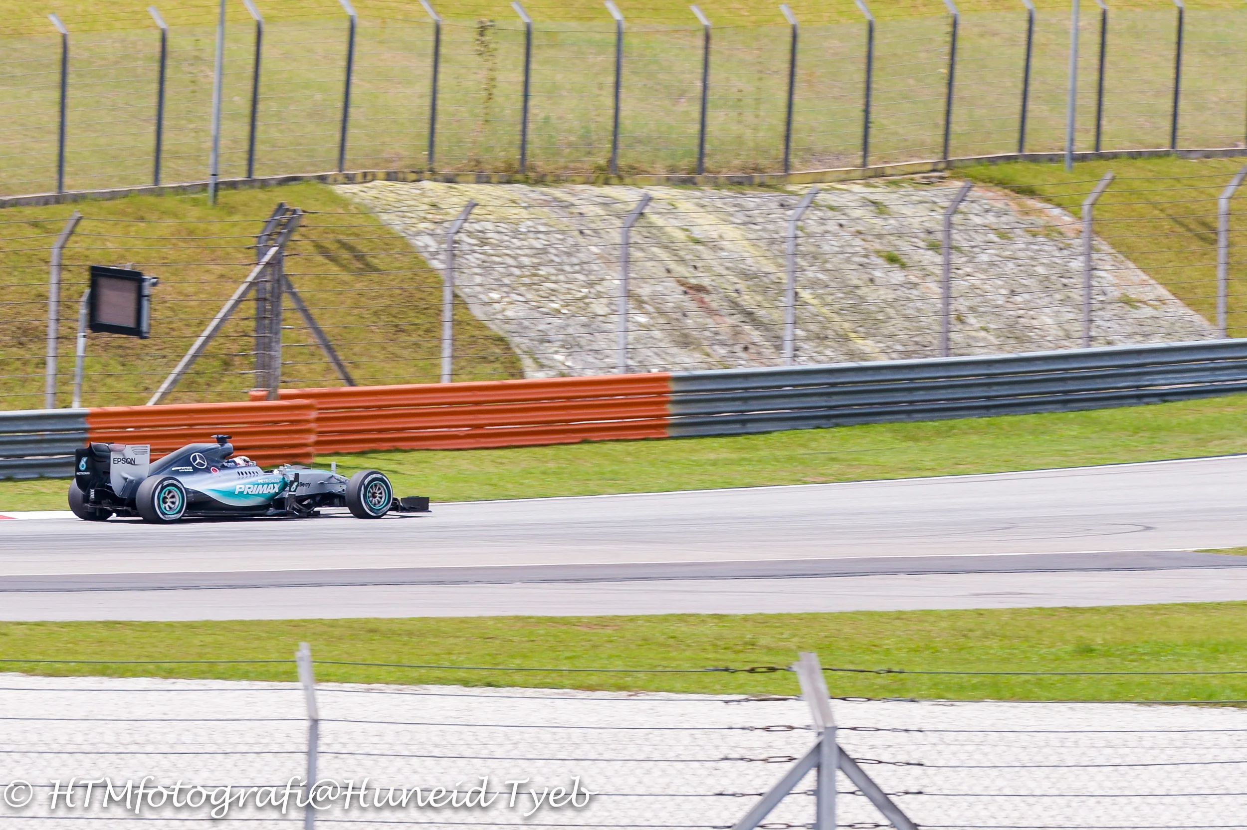_D4N9906.jpg