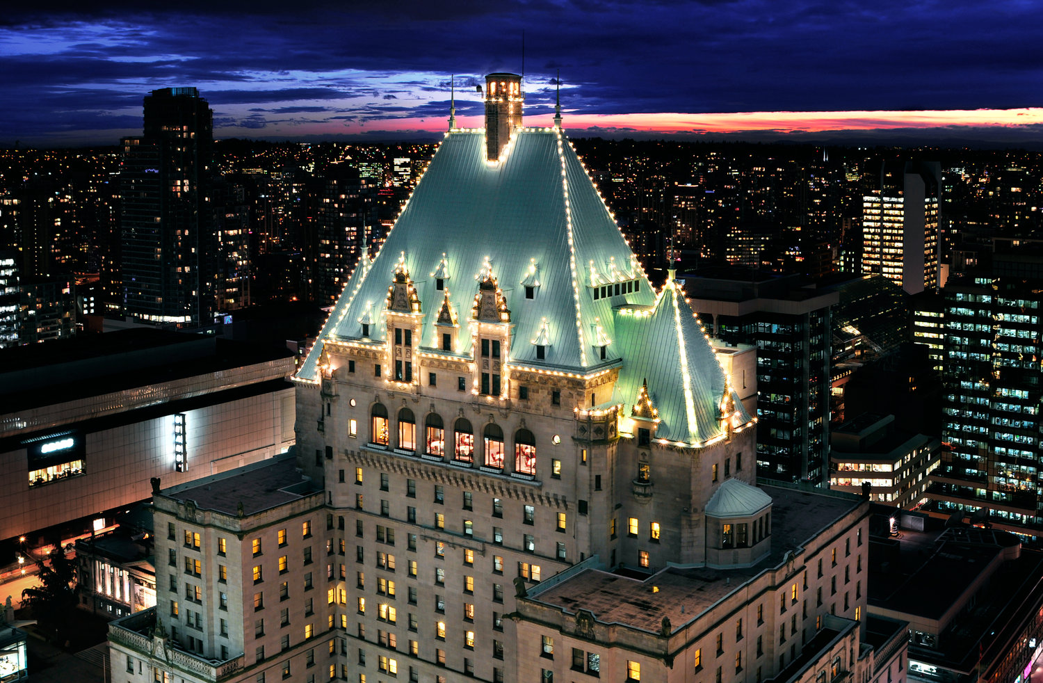 Aanvulling plannen Lil Fairmont Hotel Vancouver: Iconic Luxury in the City — No Destinations