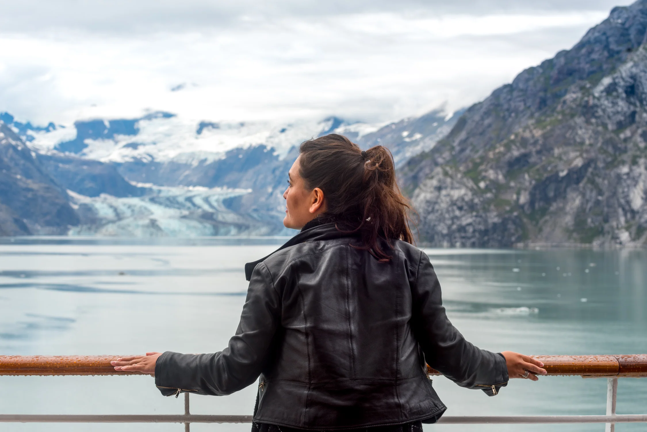 Cruising by Hubbard Glacier
