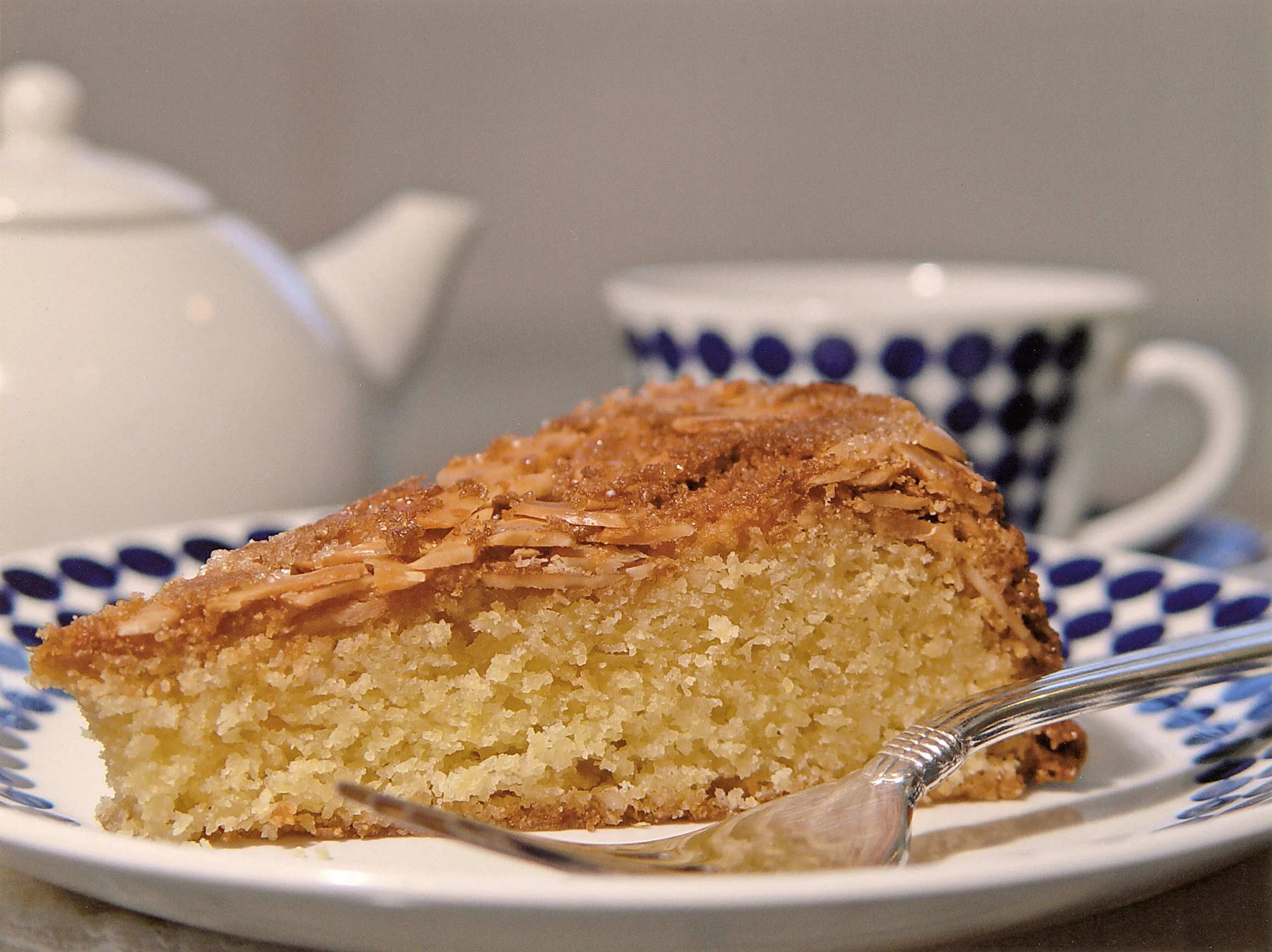 Almond Polenta Cake.jpg
