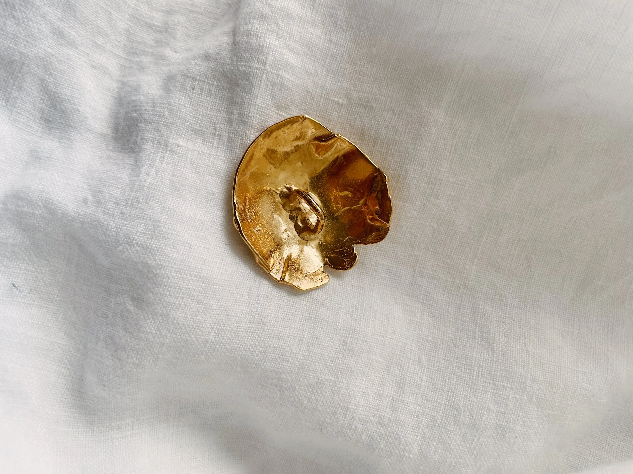 dripppy gold back.JPG