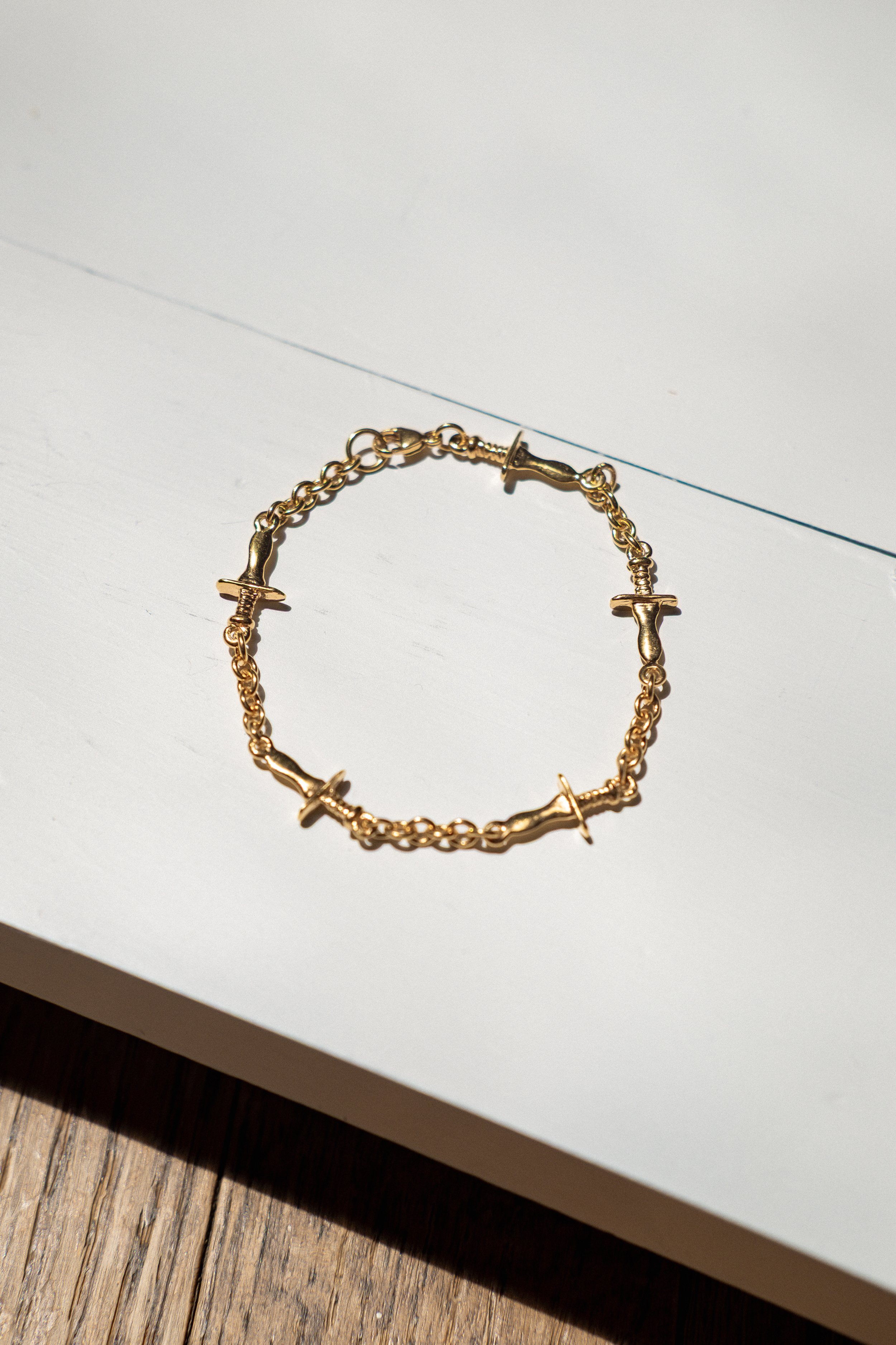pugio bracelet2.jpg