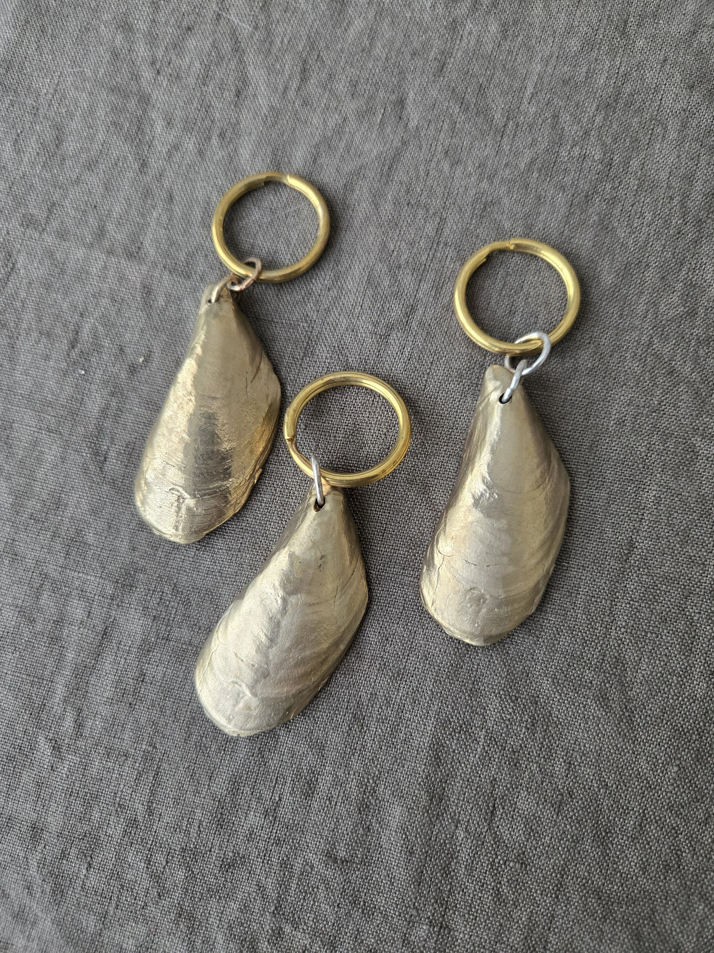 mussel keychain.jpg