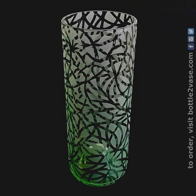 AVAILABLE AT THE @jccmanhattan TODAY!
A @hagafen_cellars bottle transformed into something unique with a bit of polishing and sandblasting!  Most of the pattern is just a few long lines looping around - after enough loops, the lines cover most of the