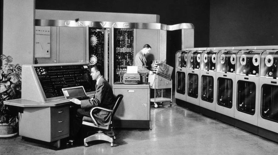 Image source: http://www.npr.org/2011/06/19/137280862/the-first-supercomputer-vs-the-desk-set