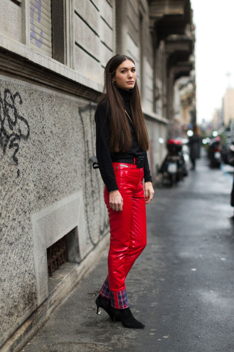 red-street-style-mfw-2016-day4-11.jpg