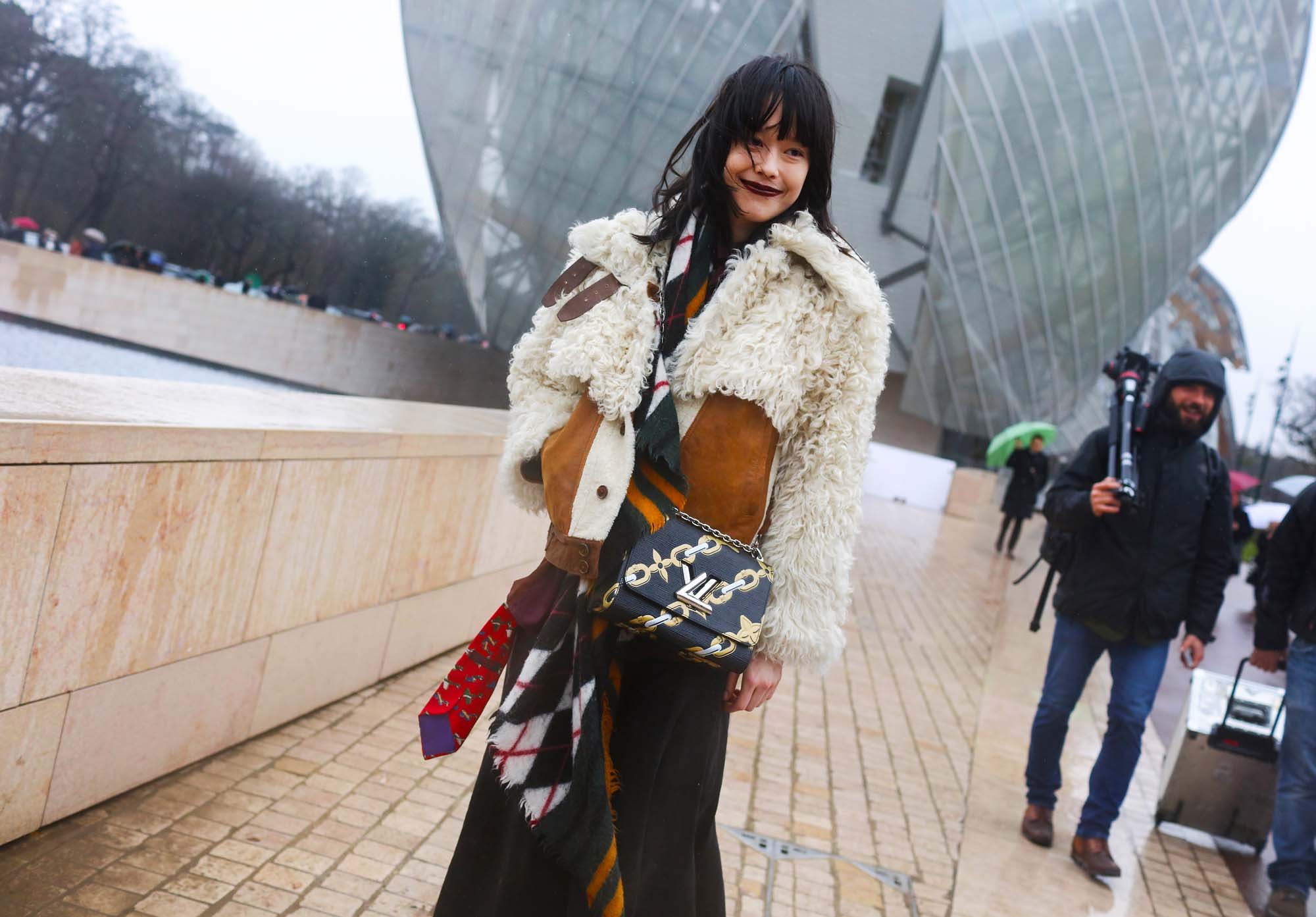 23-pfw-fw16-street-style.jpg