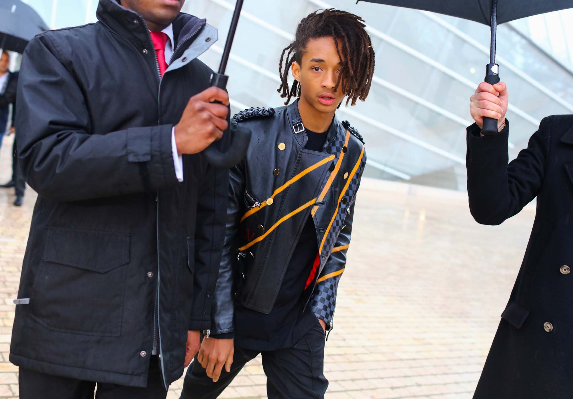 30-pfw-fw16-street-style.jpg