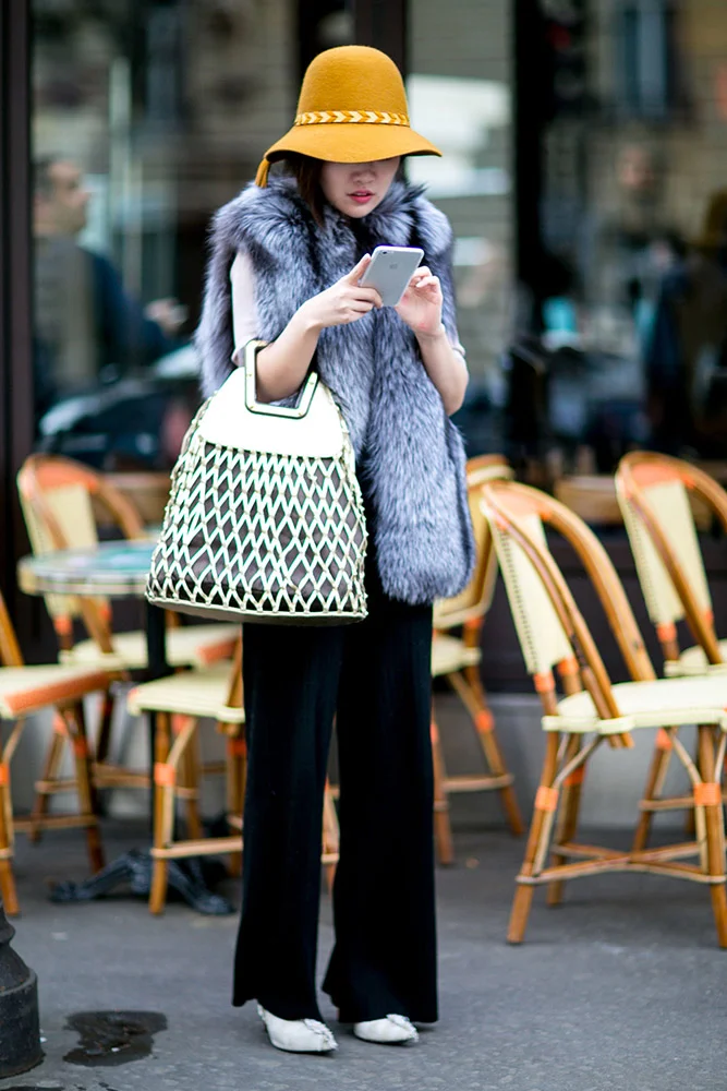 Yellow-paris-str-rf16-0553.jpg