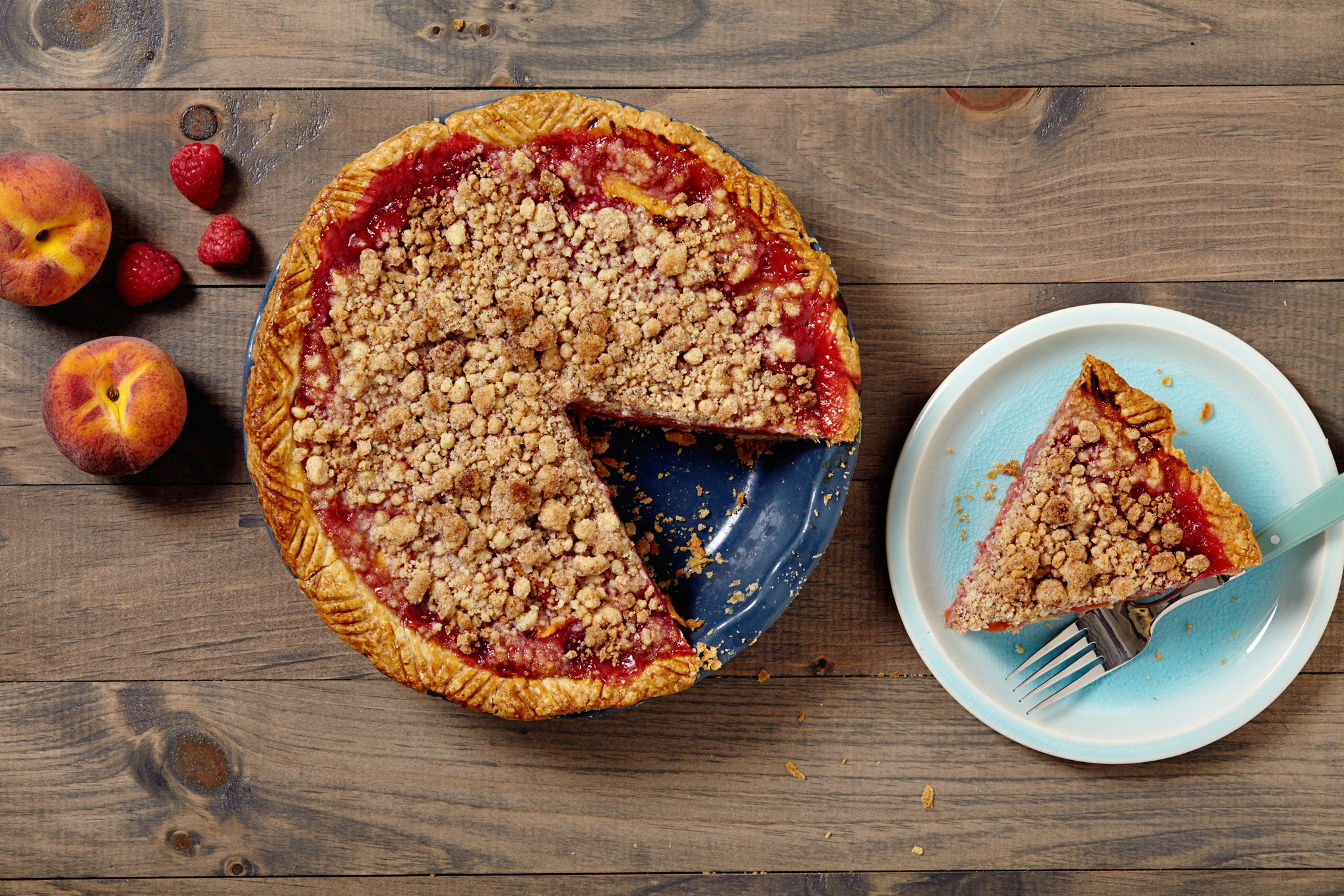 TheEasiestPeachRaspberryPiewithPressinCrust3-6x4.jpg