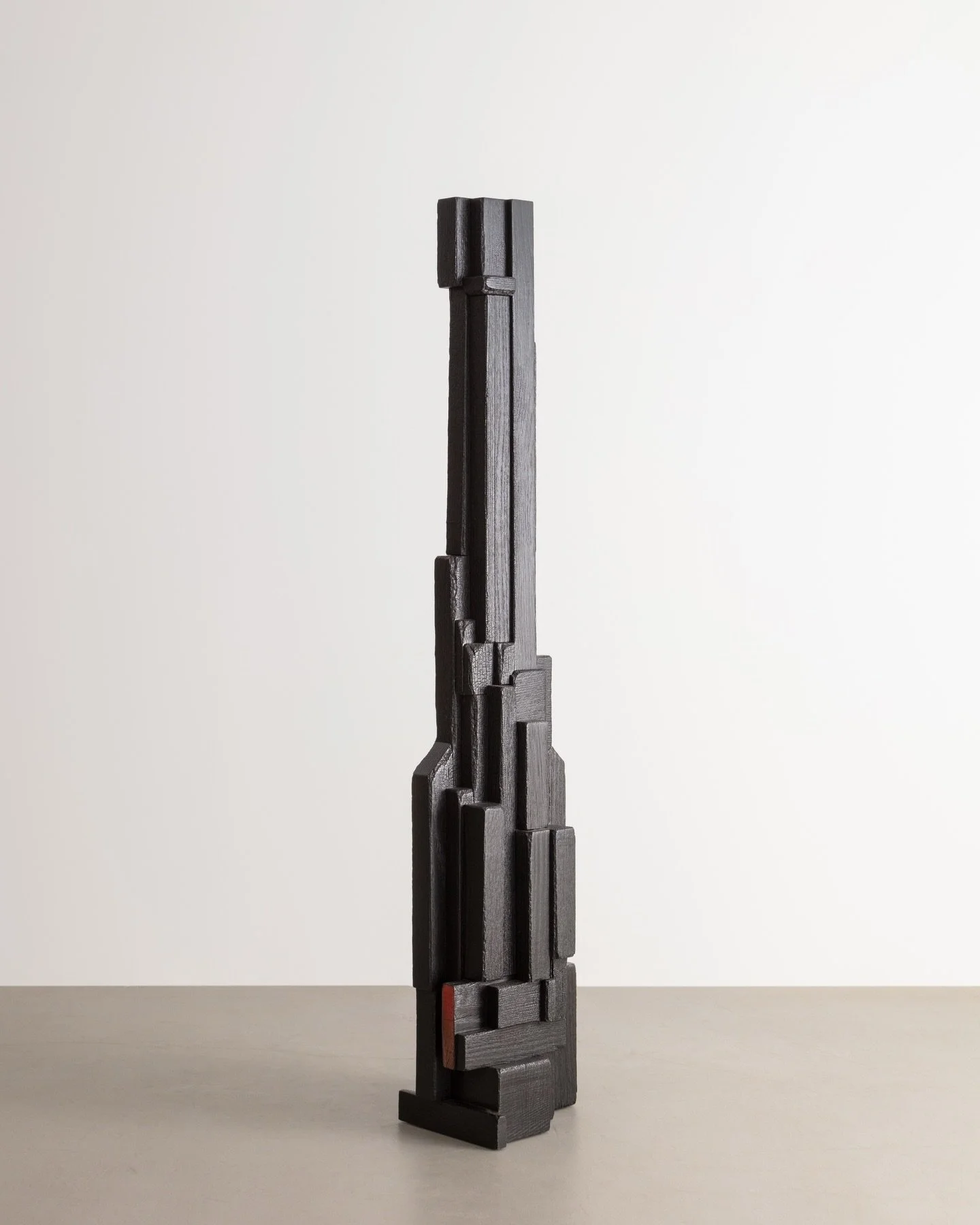 TOWER I
Torched Oak, stacked and rising.

The beginning of a new series exploring verticality, compression, and quiet strength.

Charred. Grounded. Standing.

#contemporarysculpture #towerseries #woodsculpture