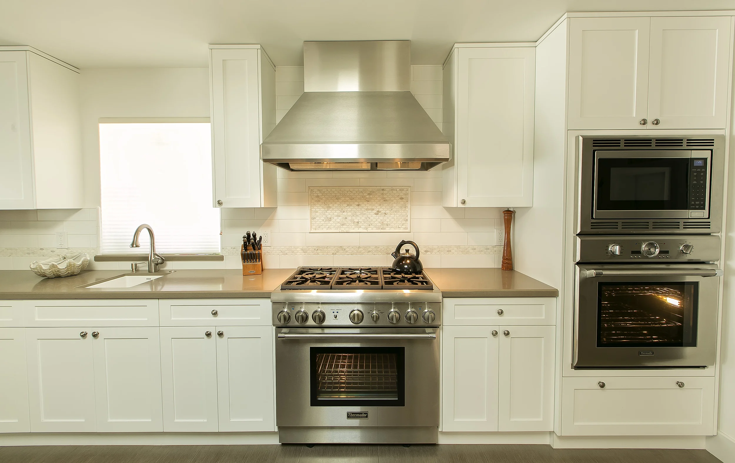 Cayucos Kitchen 1.jpg