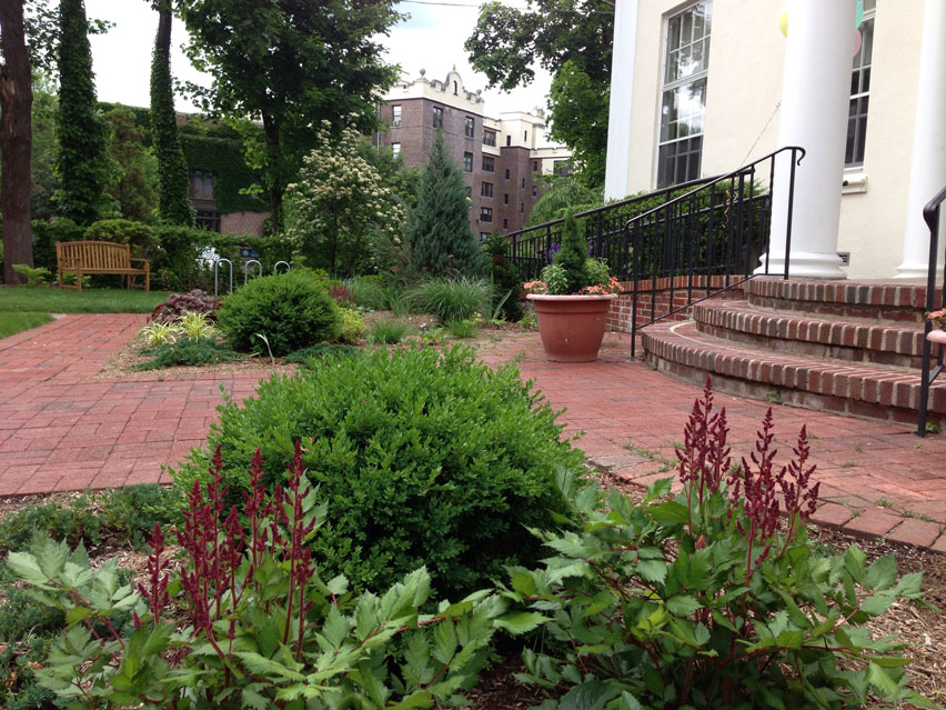 5-Larchmont-Library-Garden-after.jpg