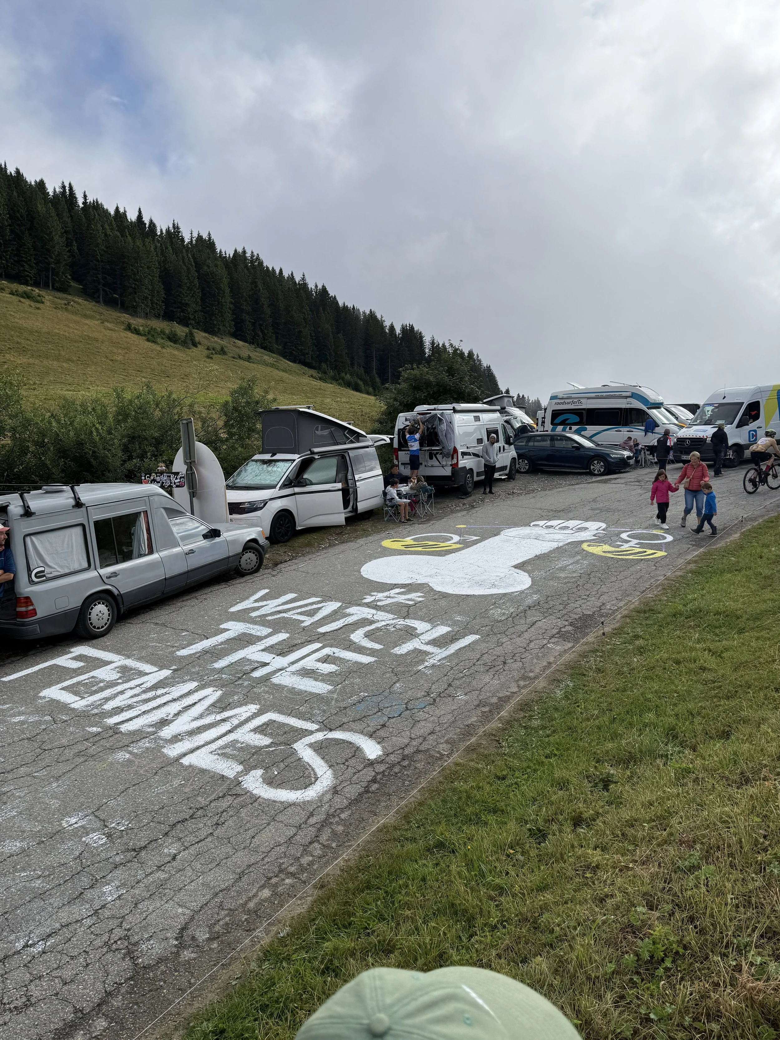 9. ARTWORK TURNING PENIS INTO SCALES THAT HIGHLIGHTS THE VIEWERSHIP GAP BETWEEN THE MEN'S AND WOMEN'S RACE.jpg