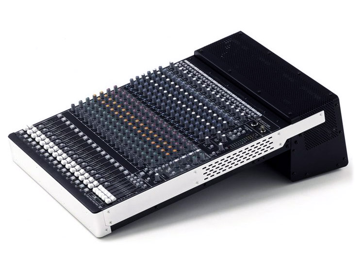  Mackie Onyx 1640i mixer 