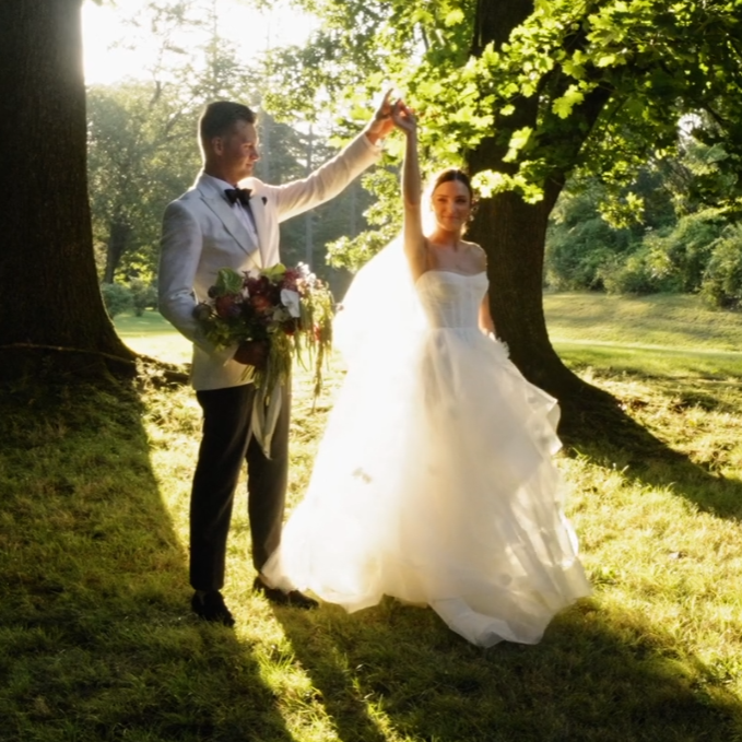 Courtney + Mike - The Stevens Estate