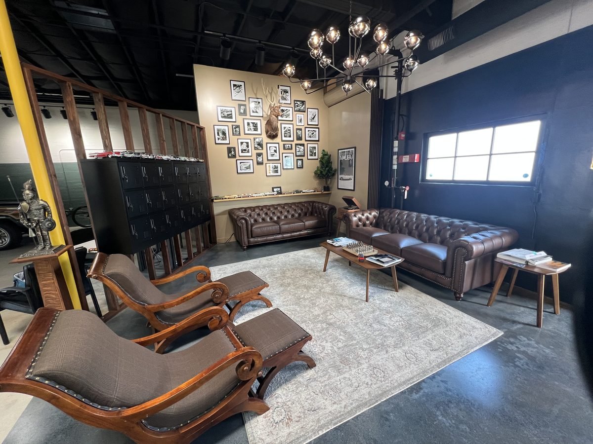 gillies-lounge-2.jpg