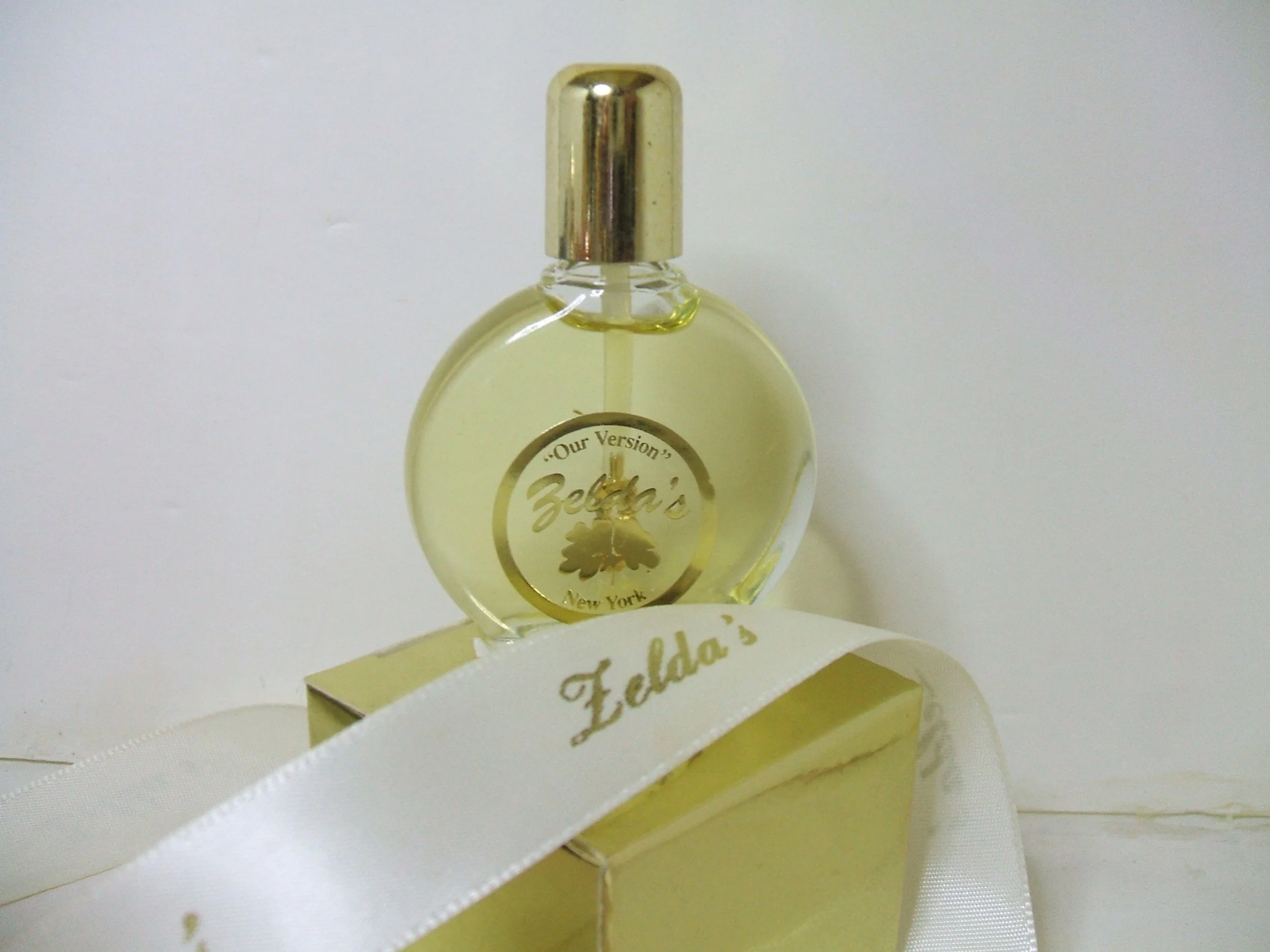 Perfume oil watch shape 