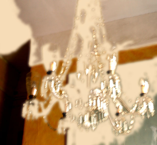 “CHANDELIER 1“ BY MONICA FURMANSKI