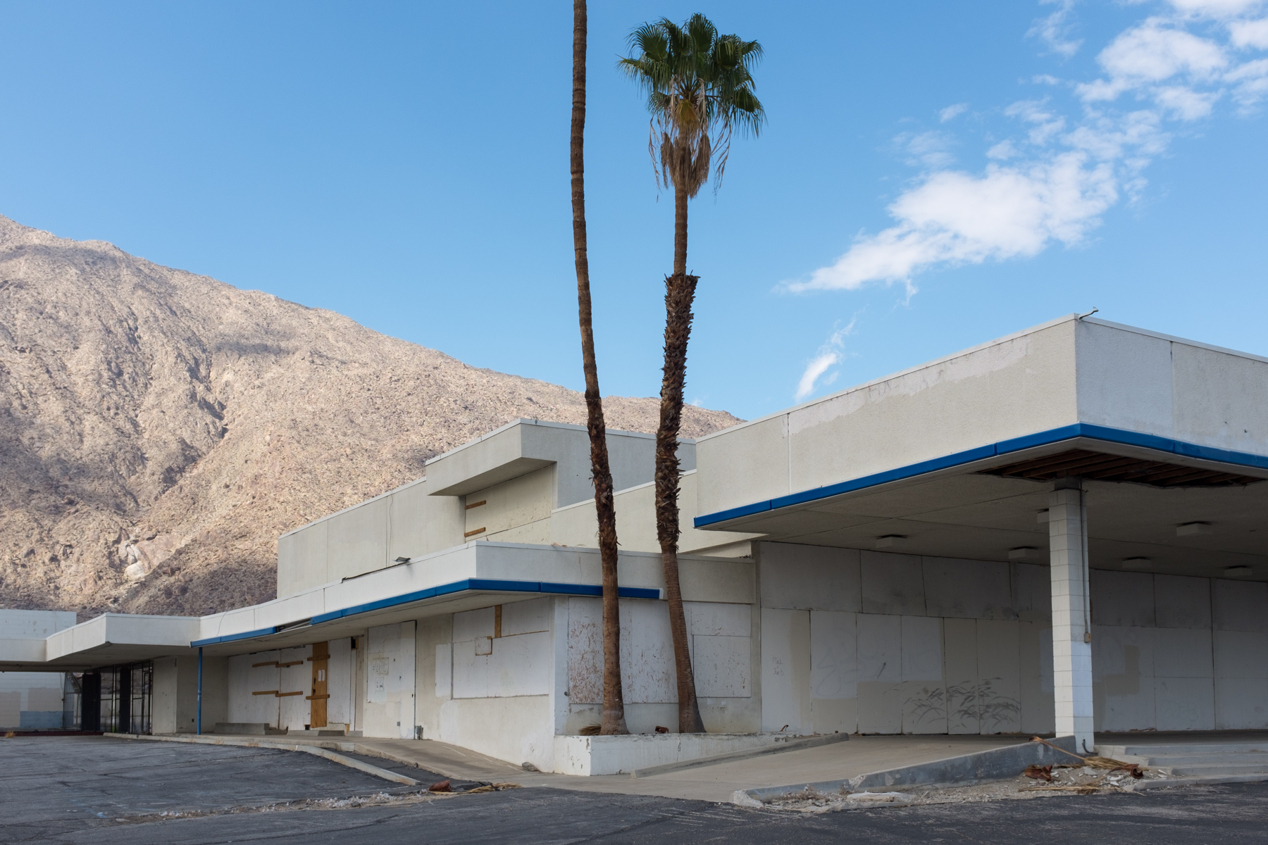 “CHEVROLET DEALERSHIP, PALM SPRINGS“ BY MICHAEL MARTIN