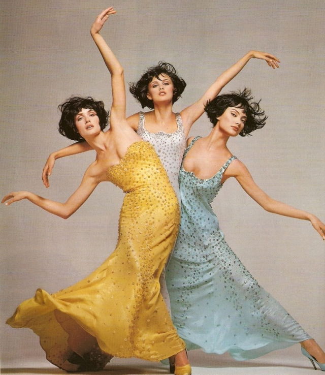 All about this campaign | Shalom Harlow, Amber Valletta & Trish Goff for Versace shot by Richard Avedon (1995)