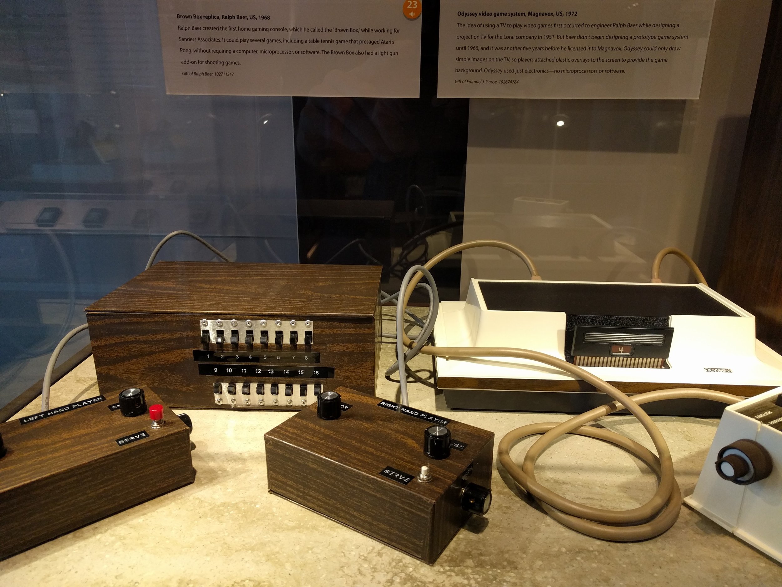  A replica of a 1968 game console. Nice finish! 