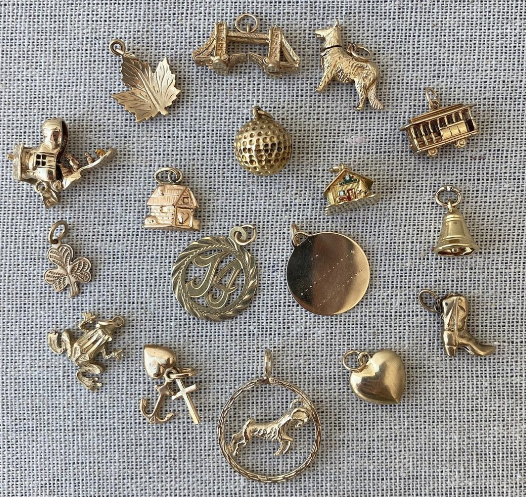 Vintage Gold Necklace Charms.png