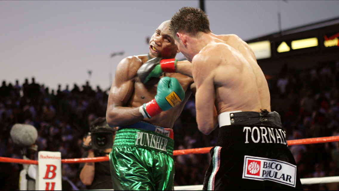 Antonio Margarito lands a right hand on Paul Williams in their 2007 WBO welterweight title fight. Photo: HBO Sports