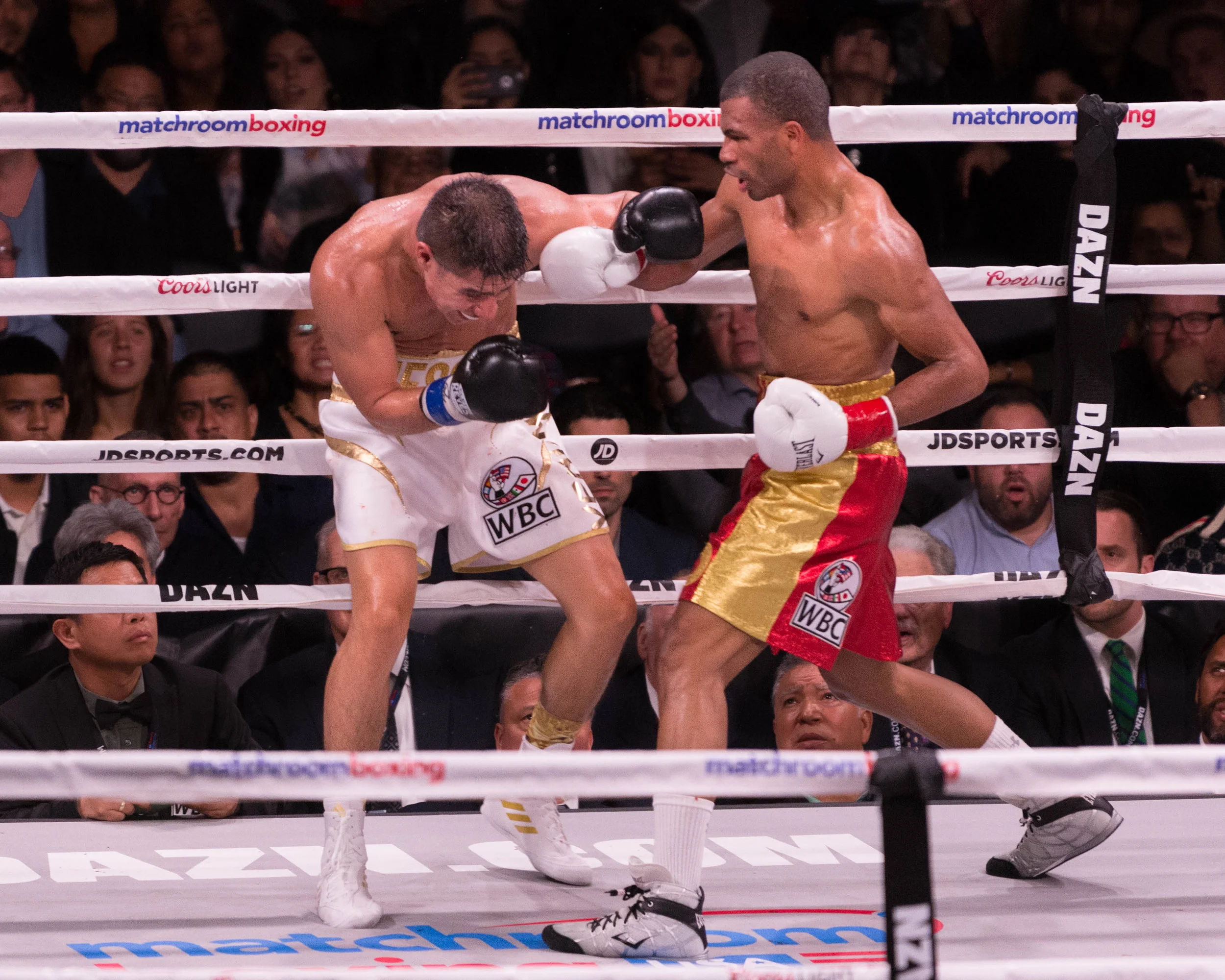 Jessie Vargas v Thomas Dulorme