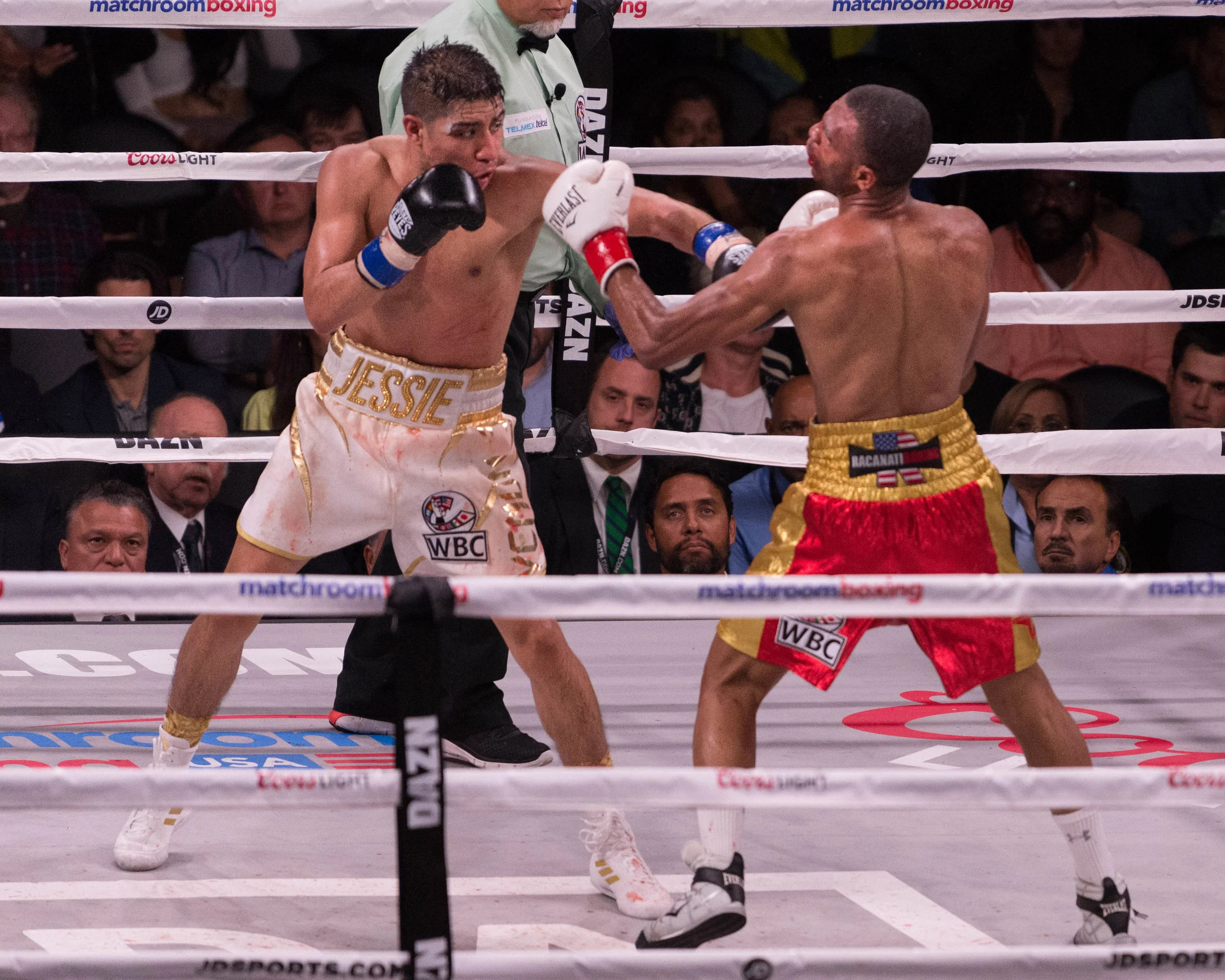 Jessie Vargas v Thomas Dulorme
