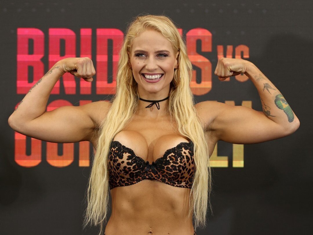 Ebanie Bridges Weighs-In for Fight with Bec Connolly in Essex, England.