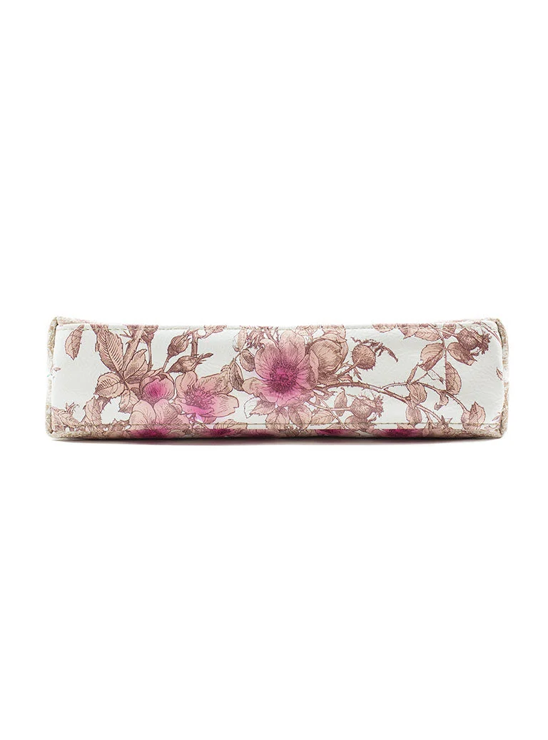 APS0051-All-For-Love-Small-Accessory-Tassel-Pouch-Bottom-768x1037.jpg