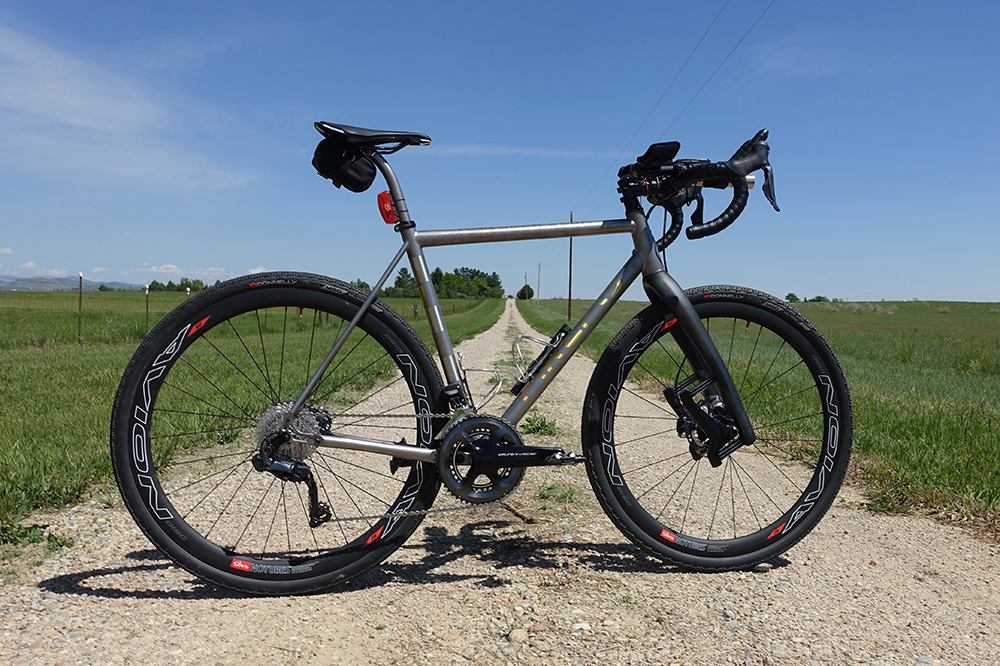 Top to bottom, this bike is dialed. Big, beefy tires for Kanza's sharp rocky roads, Shimano Ultegra/Dura-Ace componenets (daaammmmnnn), and a Lauf fork for a little suspension up front. This maybe isn't the most conventional looking bike build out there, but hey, DKXL isn't the most conventional bike race around either.