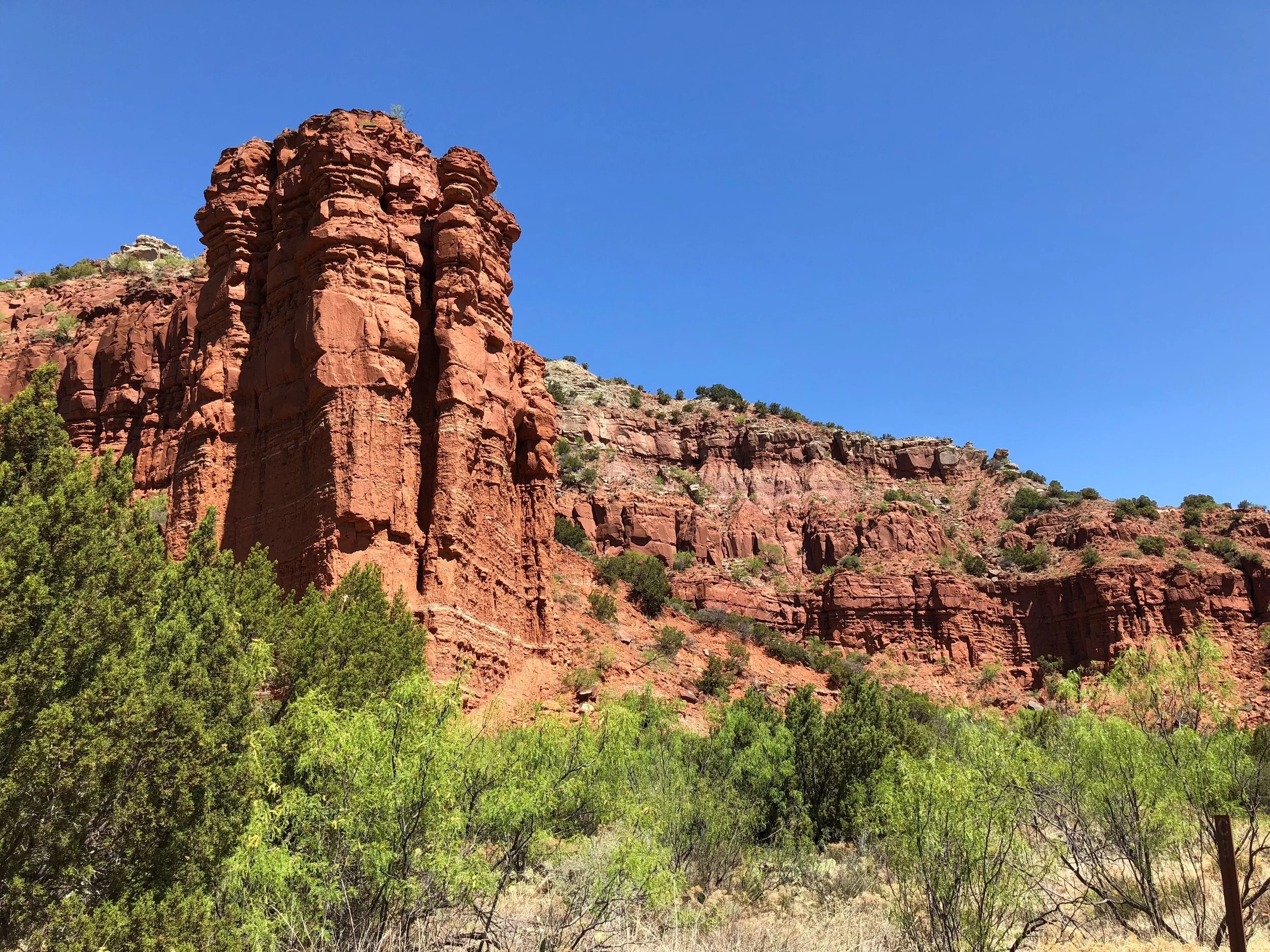 Rock formations along Upper Canyon Trail