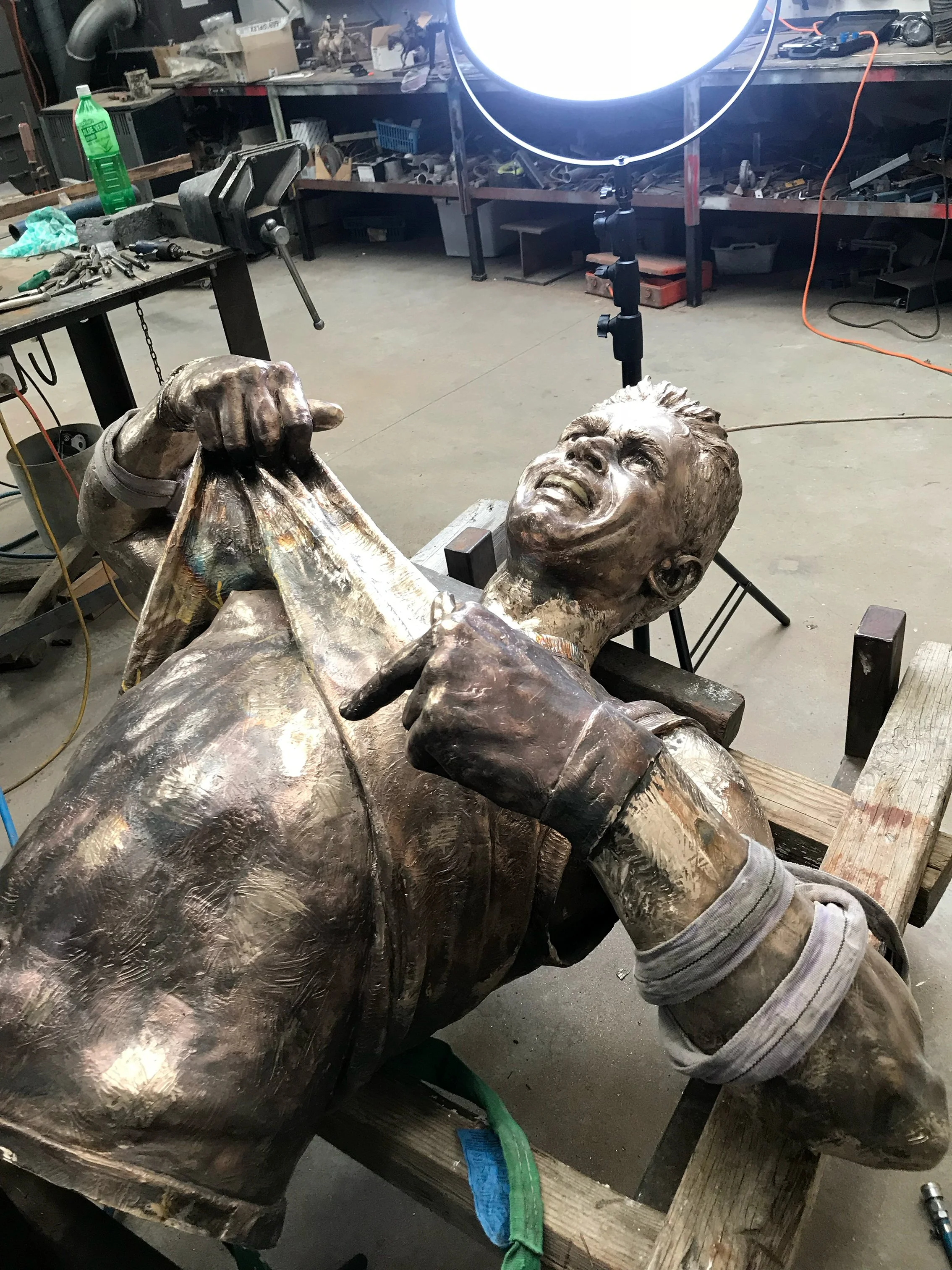 NickyWinmarStatue_AaronTyler_01.jpg