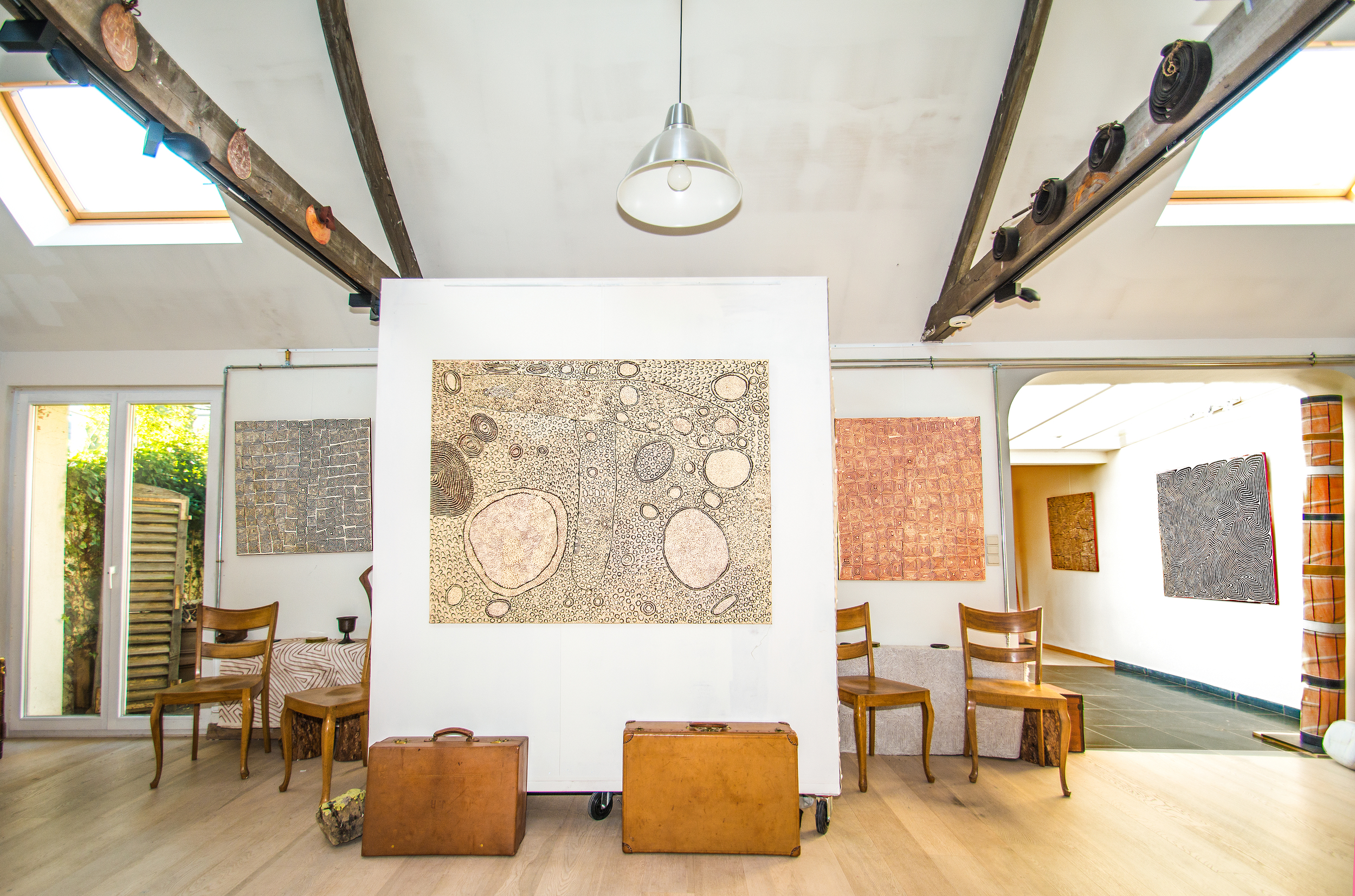 Photo espace imprimerie de la galerie : expo Papunya Tula : Big Bang