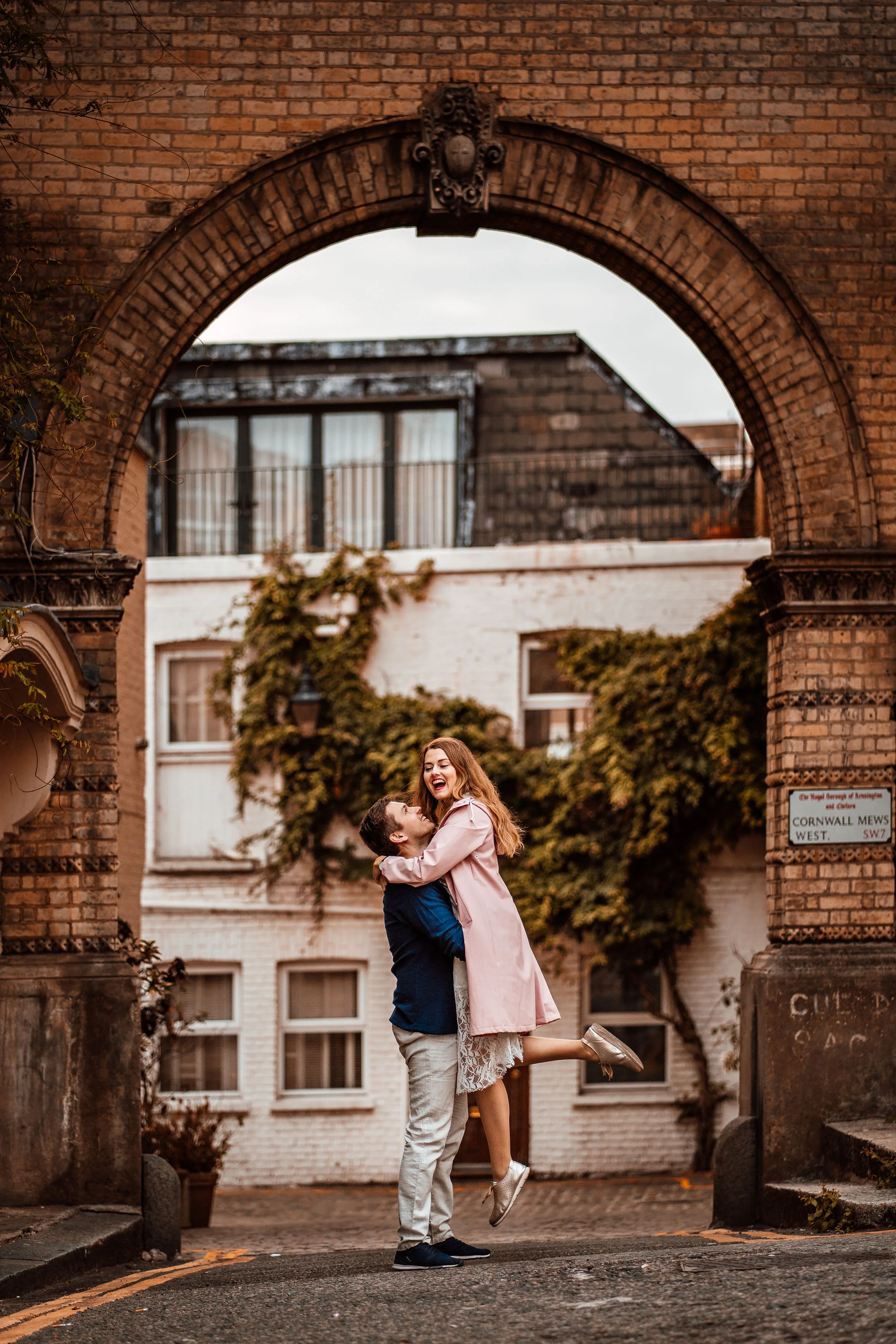 Destination_Wedding_London_Engagement_Session_Photographer-67.jpg