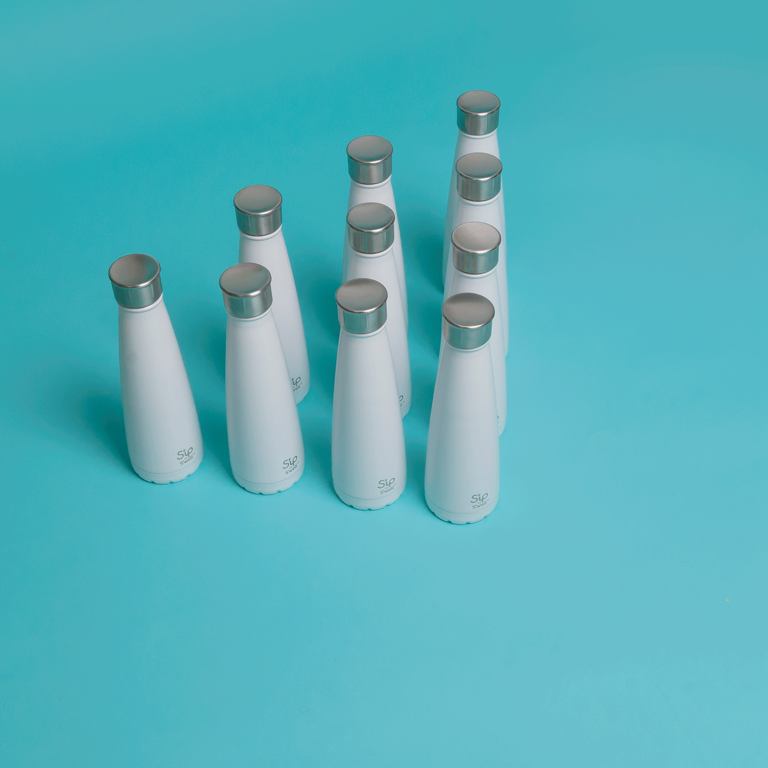 Summer fun using Sip by Swell bottles 