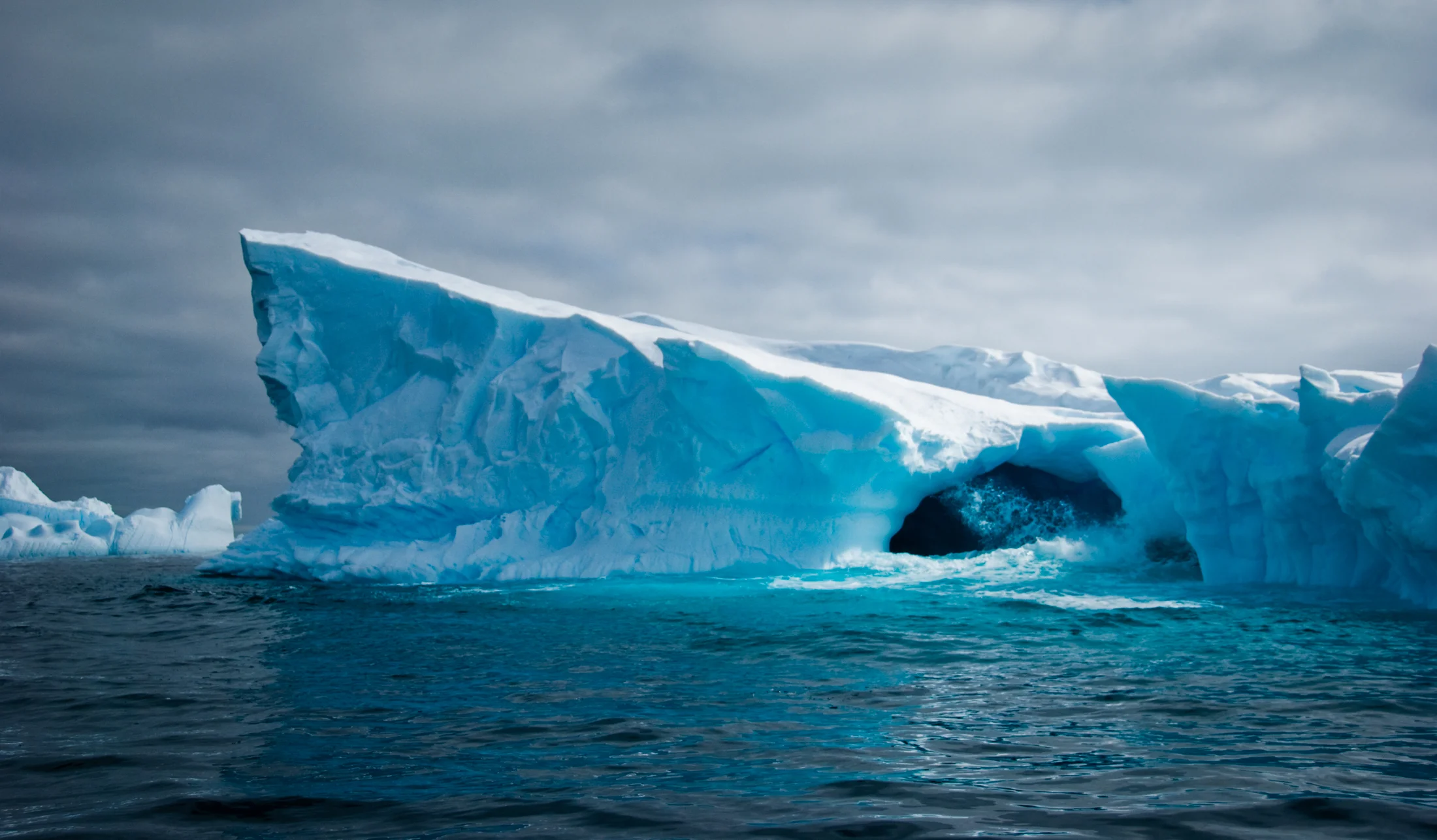 Julie-Jira_2015_PS_Antarctica-12.jpg