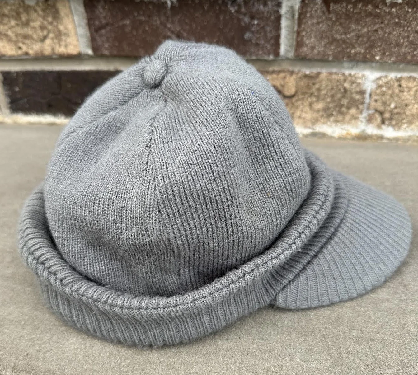 side 2 of Oakley Beanie.jpg