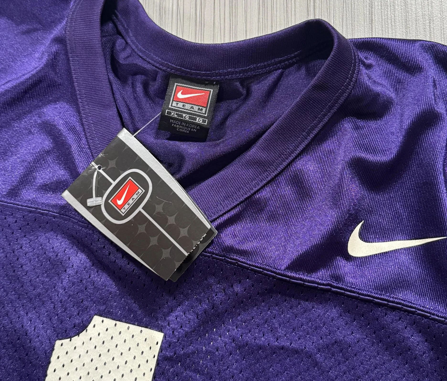 00s Nike tag.jpg