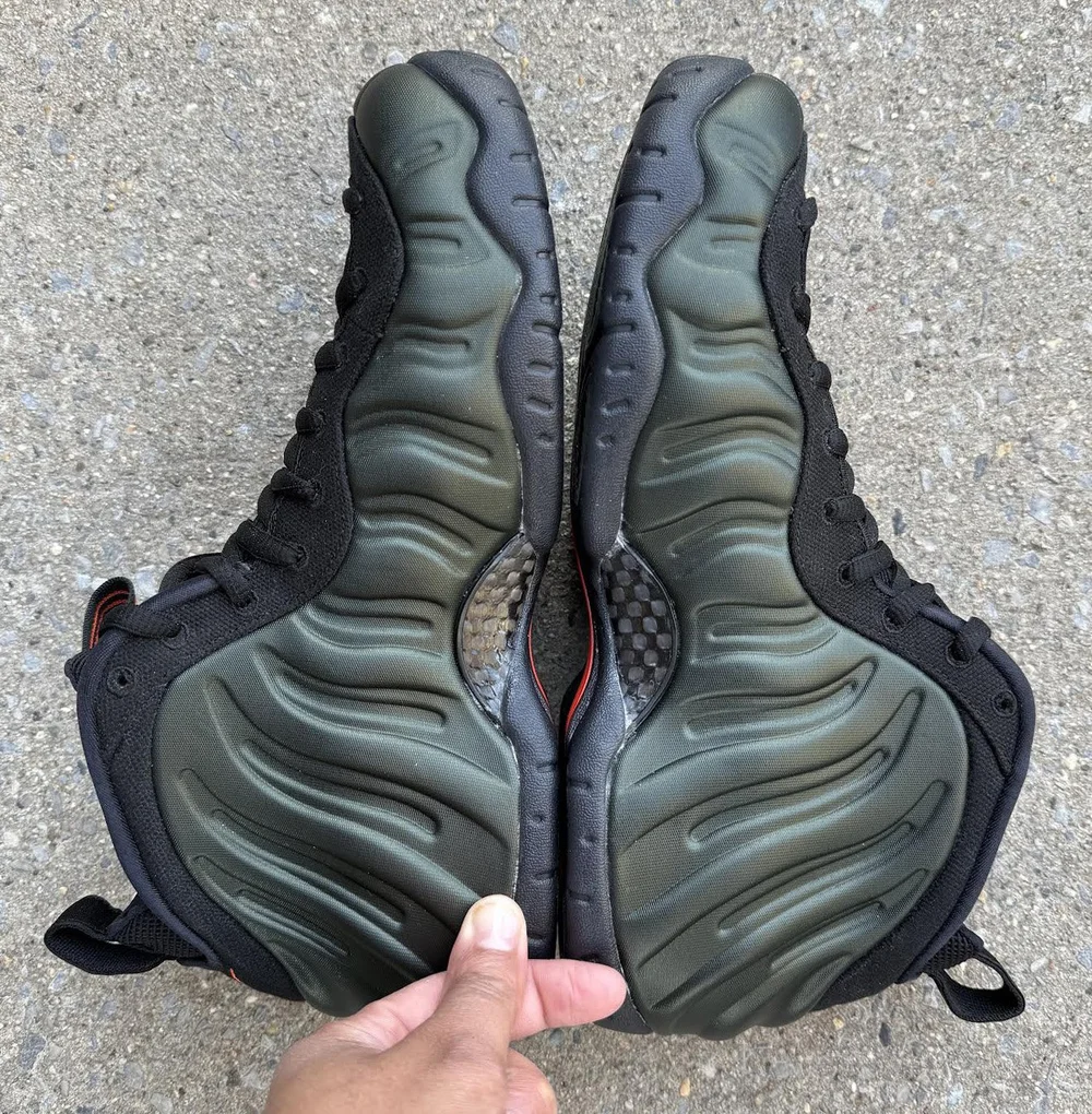 Nike Air Foamposite Pro Sequoia Black / Team Orange (Size  display picture 3