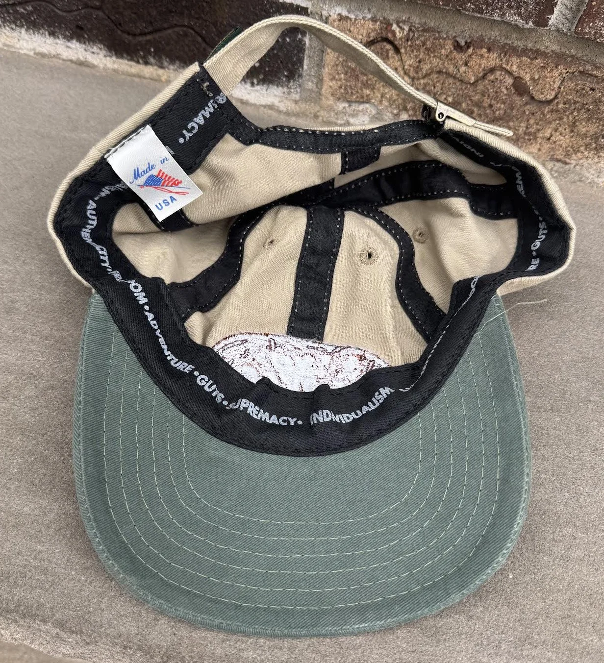 inside of Land Rover Cap .jpg