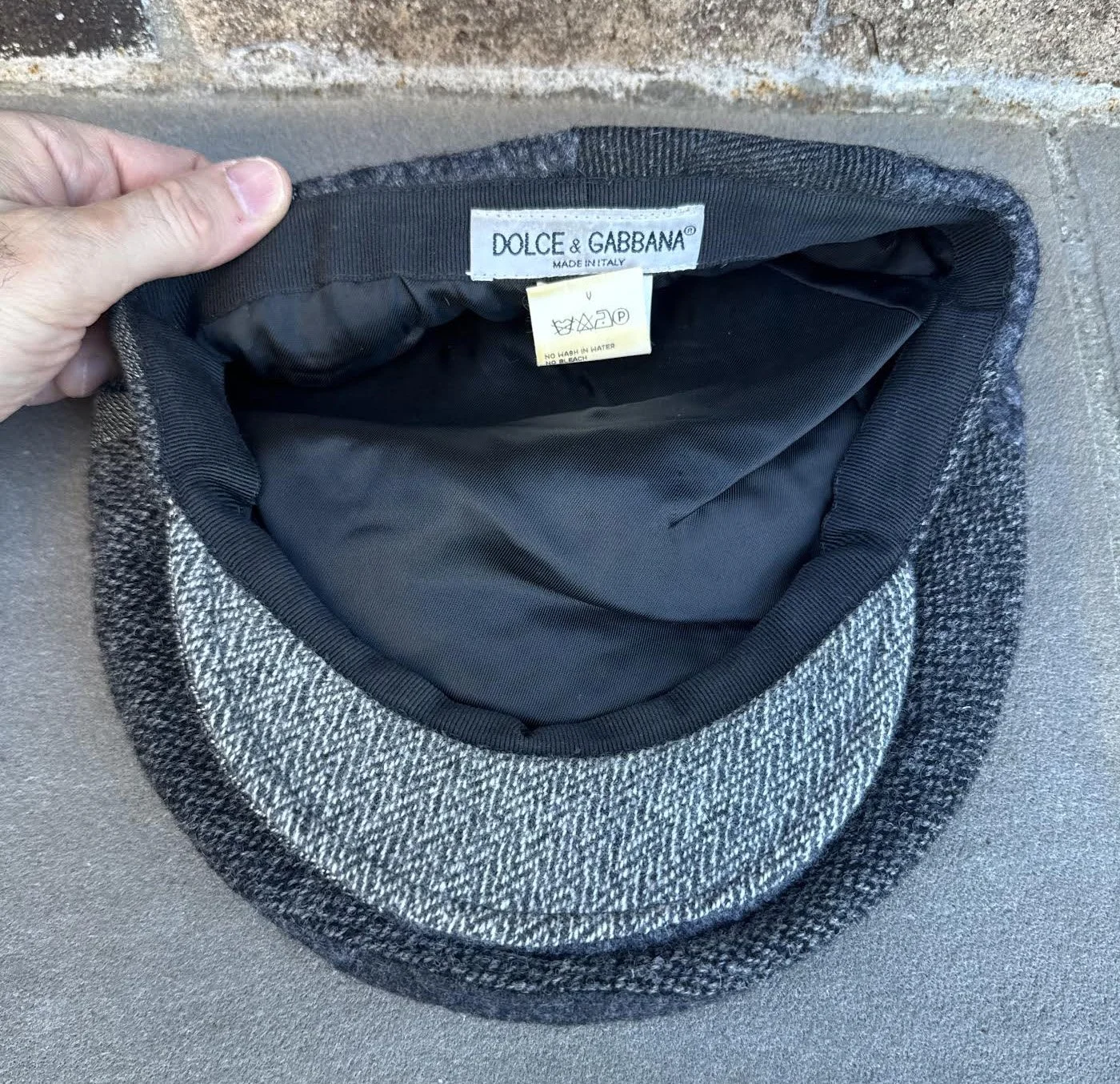 inside d and g hat.jpg