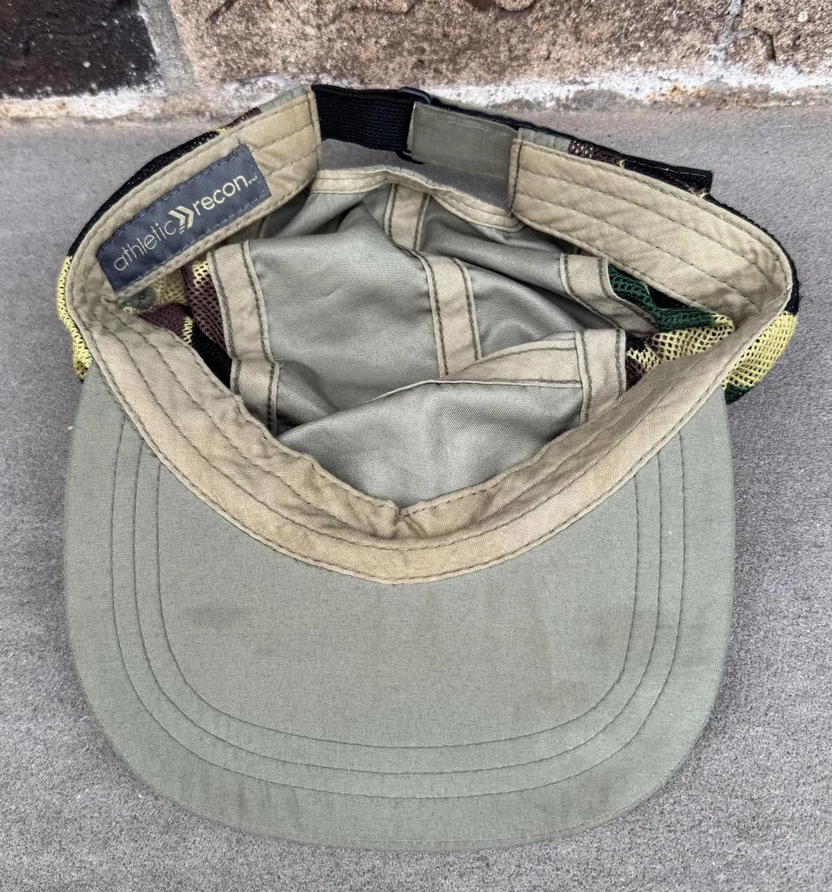 inside of recon camo hat.jpg